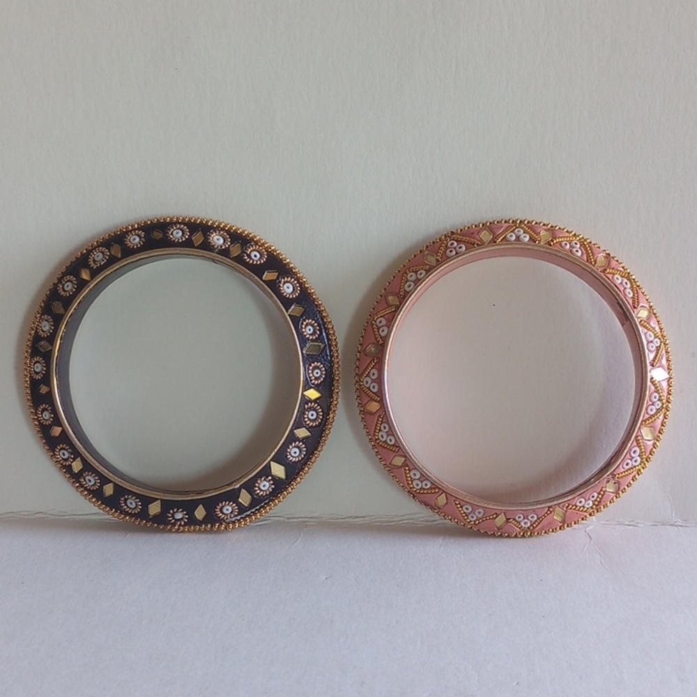 SET OF TWO BANGLE BRACELETS WITH INLAID GLASS METAL BEADS FROM INDIA